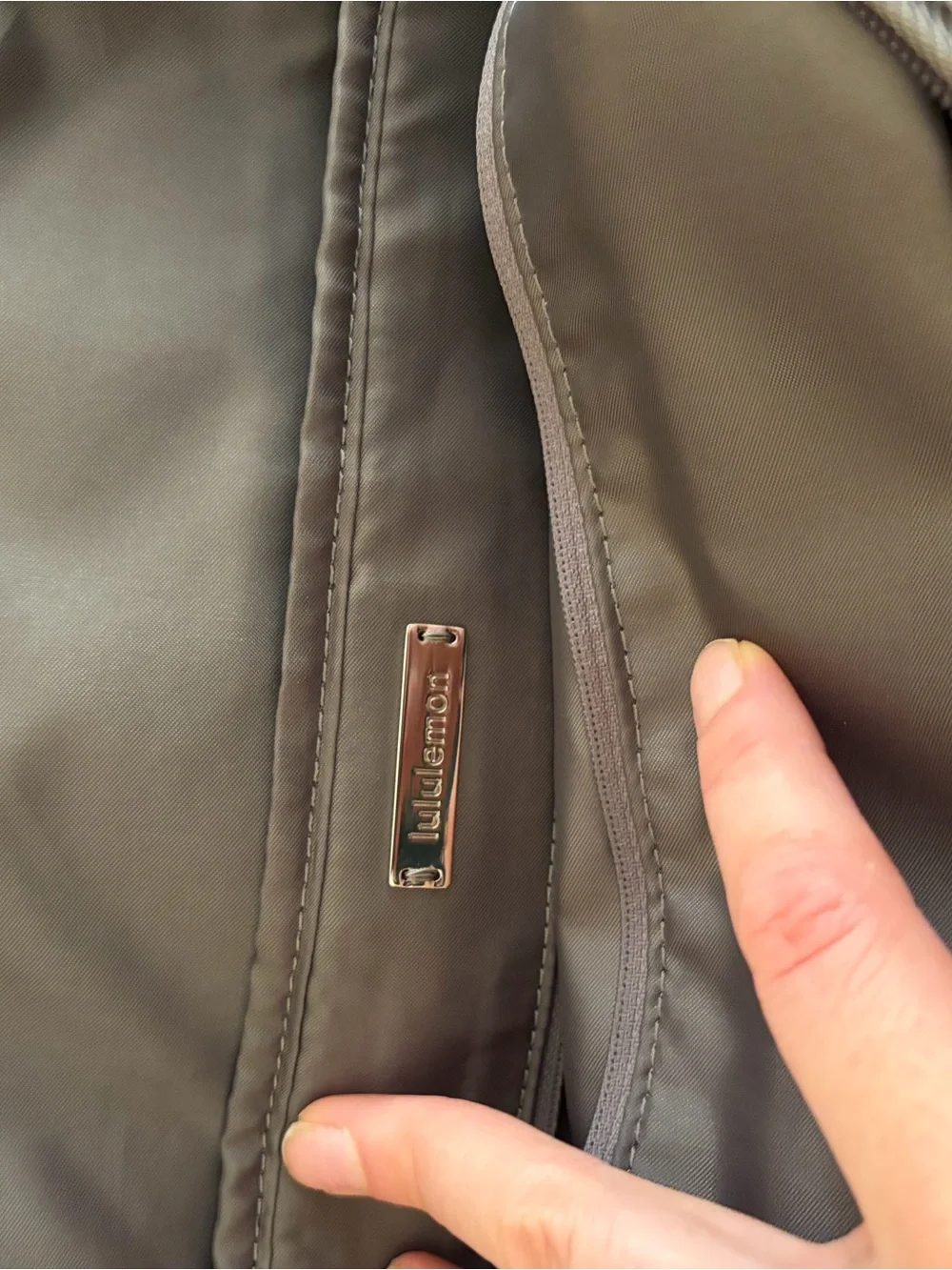 lululemon athletica Taupe Gray Weekend Tote